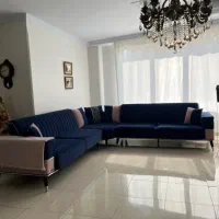 مبل و میز تلویزیون در حد نو