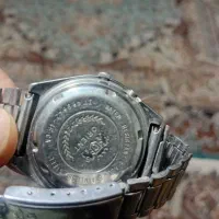 دو عدد ساعت. ژاپنی اورینت  اصلی|ساعت|سبزوار, قصبه غربی|دیوار