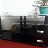 زیر تلوزیونی شیشه ای