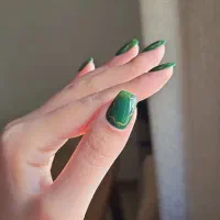 کاشت و ترمیم ناخن|خدمات آرایشگری و زیبایی|رشت, لاکانی|دیوار