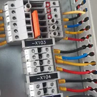 استخدام فلز کار و مونتاژ کار تابلو برق