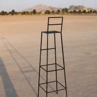 چهار پایه ۲ متری آهنی مشکی صندلی دار|صندلی و نیمکت|اصفهان, بهارستان|دیوار