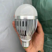 لامپ بلک لایت