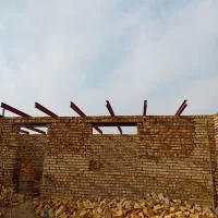 ساختمان-نیمه-کاره-سنددار-باابربرق-گاز