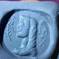 عقیق گردنی کهنه باستانی|جواهرات|تهران, قنات‌کوثر|دیوار