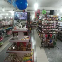 فروش انواع قفسه وویترین فروشگاه به علت تعطیلی|فروشگاه و مغازه|ماهدشت, |دیوار