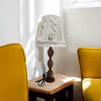 آباژور رومیزی با شید مکرومه بافی