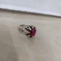 یاقوت  قرمز