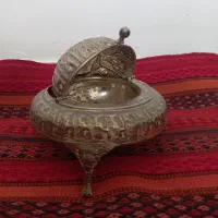 خاویار خوری قدیمی.