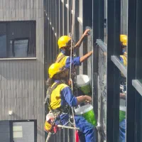 کار در ارتفاع با طناب پیچ و رولپلاک، نماشویی،راپل|خدمات پیشه و مهارت|قم, زنبیل آباد|دیوار