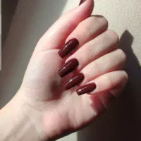 کاشت و ترمیم ناخن و پدیکور حرفه ای