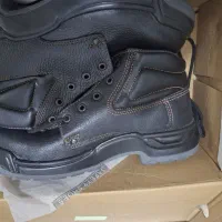 کفش ایمنی و کار