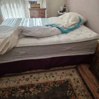 تخت خواب دو نفره با تشک