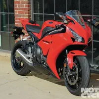 cbr1000سی بی ار