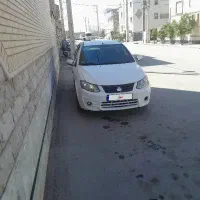 ساینا۱۴۰۱|خودرو سواری و وانت|شیراز, محراب|دیوار