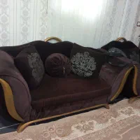 یک دست مبل کارکرده مناسب باغ با میز کامپیوتر