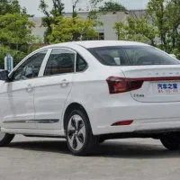 دانگ فنگ آئولوس E70 برقی