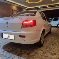 رانا پلاس ۱۴۰۳ درحد ، ارتقا یافته صندلی چرمی|خودرو سواری و وانت|مشهد, شهرک لشکر (شهرک غرب)|دیوار