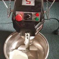 دستگاه خمیر گیر