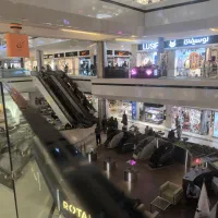 ۲۰ متر مغازه پاساژ کوروش مال (فروش ویژه)