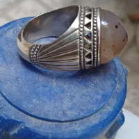 عقیق یمنی وجزع خال دار|جواهرات|اصفهان, عطار نیشابوری|دیوار