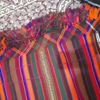 سفره دست بافت برای مهمانی های مهم خیلی خوب است