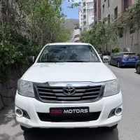 تویوتا هایلوکس نقد و اقساط( فروش وپذیرش)