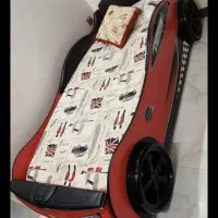 تخت مدل ماشینی و فرش مدل ماشینی در حد نو