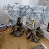 مجسمه فیل کاملاً سالم