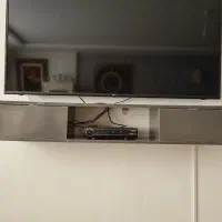 میز تلویزیون دیواری