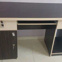 میز وصندلی