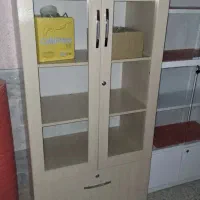 کمد چوبی ویترین دار (کمد آزمایشگاه)