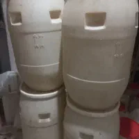بشکه ۱۲۰کیلویی|ظروف نگهدارنده، پلاستیکی، یک‌بارمصرف|قم, چهار مردان|دیوار