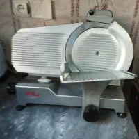 سرخکن کالباس بر ساندویچ ساز