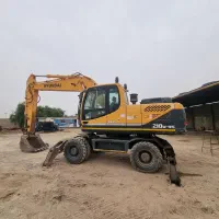 بیل هیوندای چرخ لاستیکی ۲۱۰