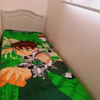 تخت و کمد بسیار تمیز بچه
