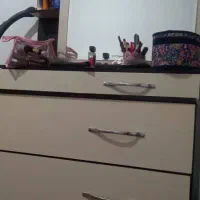 فروش سرویس خواب ومیزآرایش درحدنو