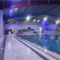 استخدام ناجی، مربی و ماساژور