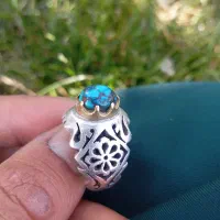 فیروزه نیشابور عنکبوتی