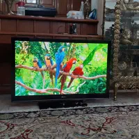 الجی 42 اینچ فول اچ دی مناسب جهیزیه در حد نو