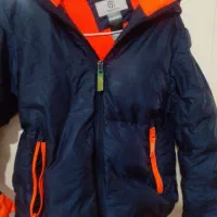 کاپشن|کفش و لباس بچه|بومهن, |دیوار