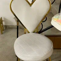 صندلی آرایشگاهی و کافه