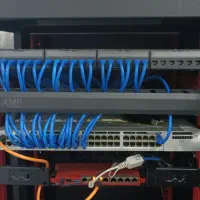 خدمات تخصصی شبکه و کامپیوتر با سالها تجربه