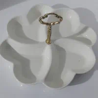 ظروف اشپزخانه.