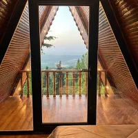 کلبه سوئیسی آبشار|اجارهٔ کوتاه‌مدت ویلا و باغ|نشتارود, |دیوار