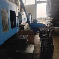 اپراتور مسلط به دستگاه سبد سازی