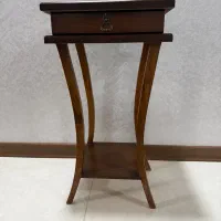 میز تلفن یا گرامافون