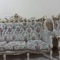 مبلمان ۸نفره سلطنتی،به اضافه دوتا میز عسلی سلطنتی