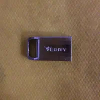 فلش ۶۴ گیگ و ۳۲ گیگ|لوازم جانبی موبایل و تبلت|قم, تولید دارو و یخچال|دیوار