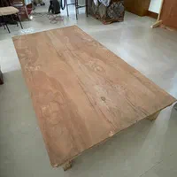 تخت چوبی
